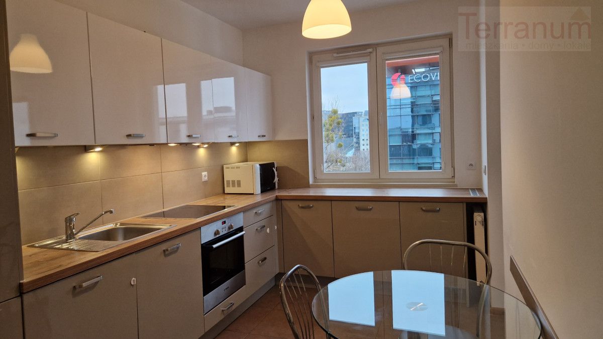 Mieszkanie 3-pokojowe Warszawa, ul. Garażowa. Zdjęcie 3