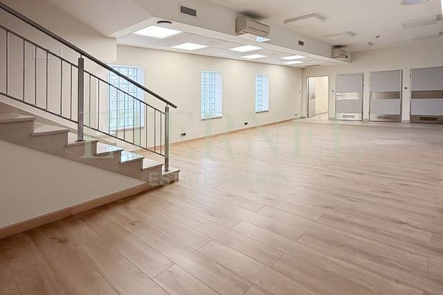 Biuro Kraków Prądnik Czerwony, ul. Jana Pawła Woronicza. Zdjęcie 8