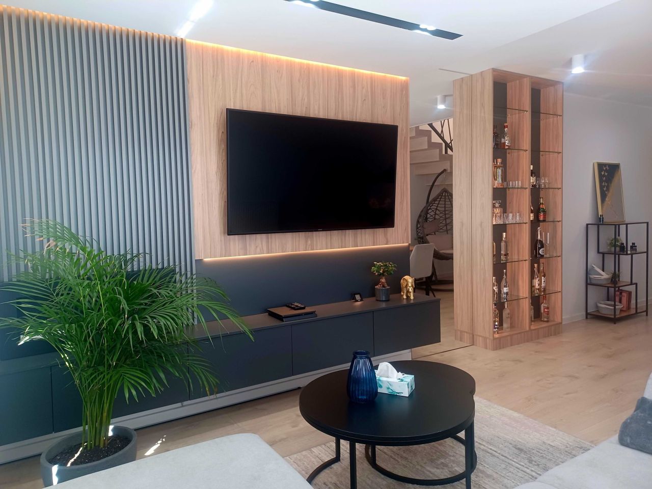 Mieszkanie 3-pokojowe Nowiny. Zdjęcie 4