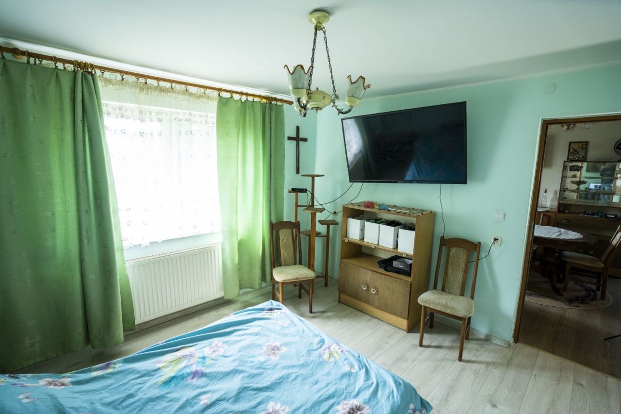 gospodarstwo, 5 pokoi Trzcinisko. Zdjęcie 13