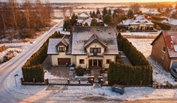 dom wolnostojący, 6 pokoi Dołuje, ul. Kwitnący Sad