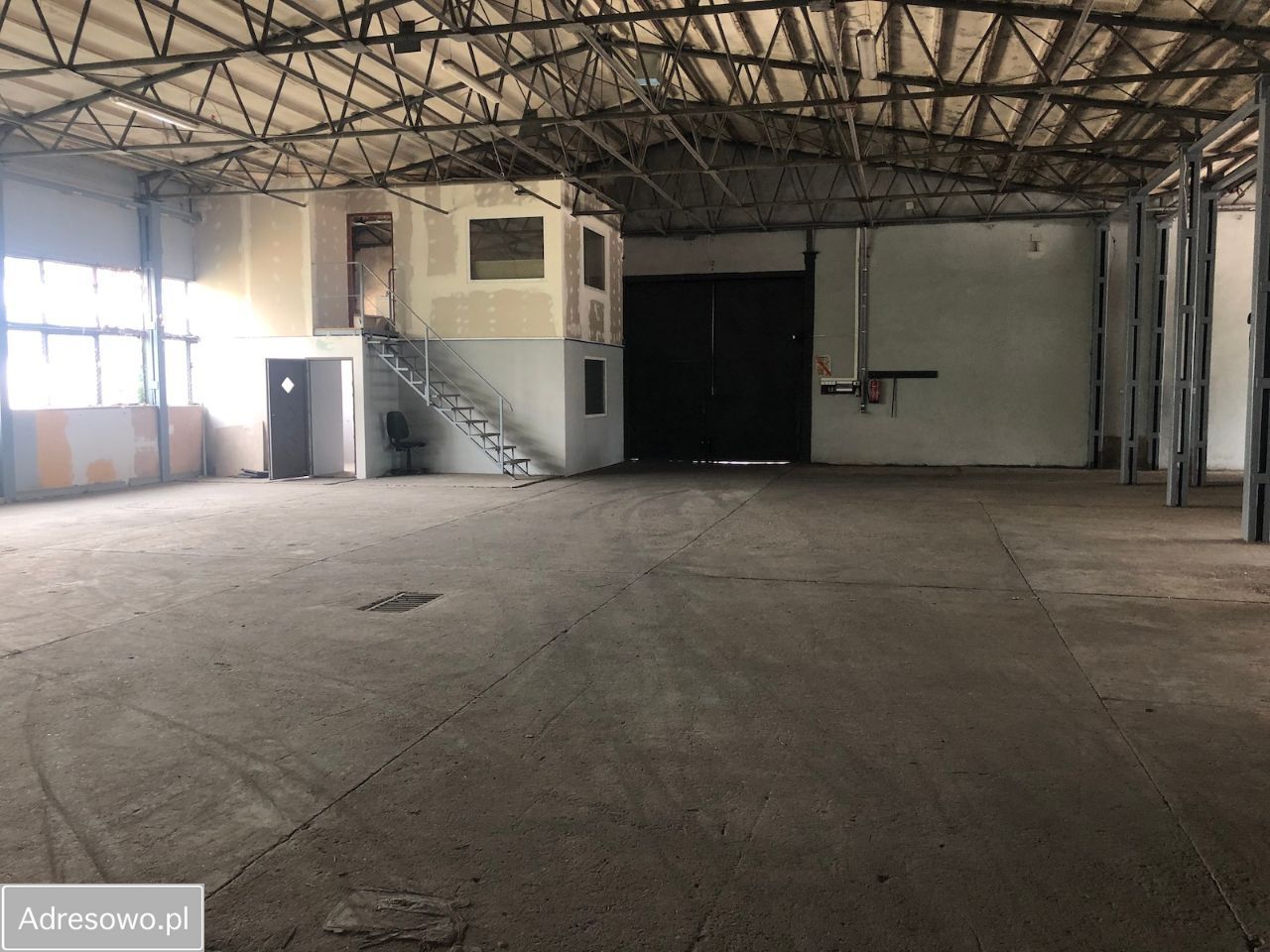 Hala/magazyn Prusice. Zdjęcie 3