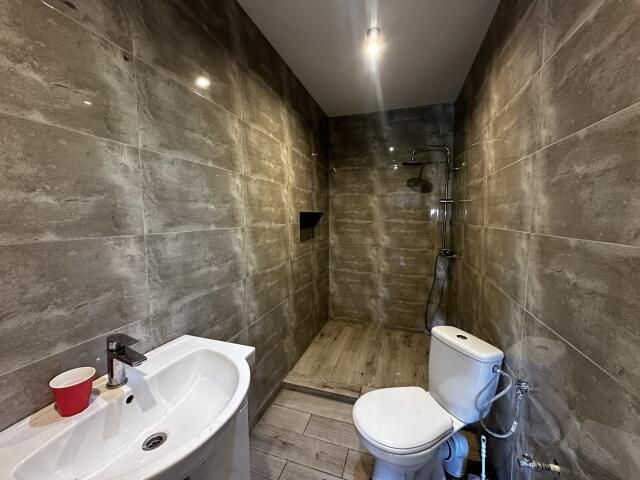 siedlisko, 5 pokoi Brunów. Zdjęcie 5