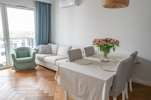 Mieszkanie 3-pokojowe Warszawa Wawer, ul. Poematu. Zdjęcie 1