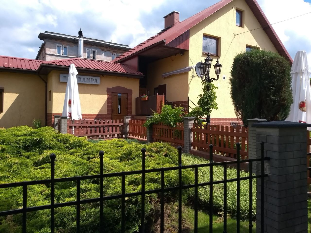 dom wolnostojący, 5 pokoi Mieroszów Centrum, ul. Dworcowa