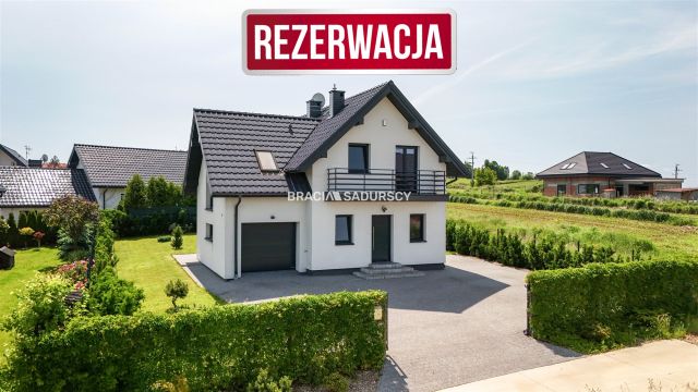 dom wolnostojący, 5 pokoi Luborzyca, ul. Wichrowe Wzgórze. Zdjęcie 1