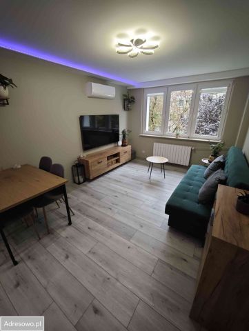 Mieszkanie 3-pokojowe Kraków Kozłówek, ul. Na Kozłówce. Zdjęcie 1