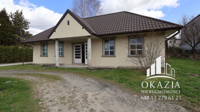 Nieruchomość komercyjna Trzciana. Zdjęcie 1