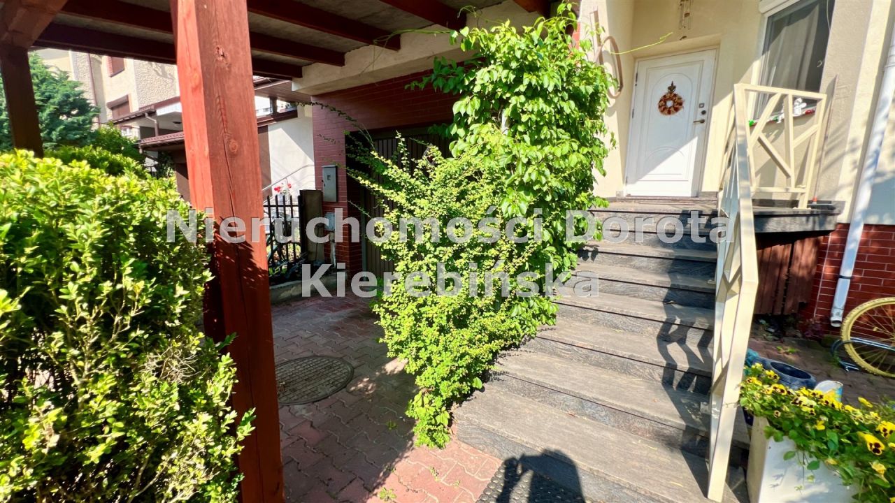 dom szeregowy, 8 pokoi Tomaszów Mazowiecki. Zdjęcie 28