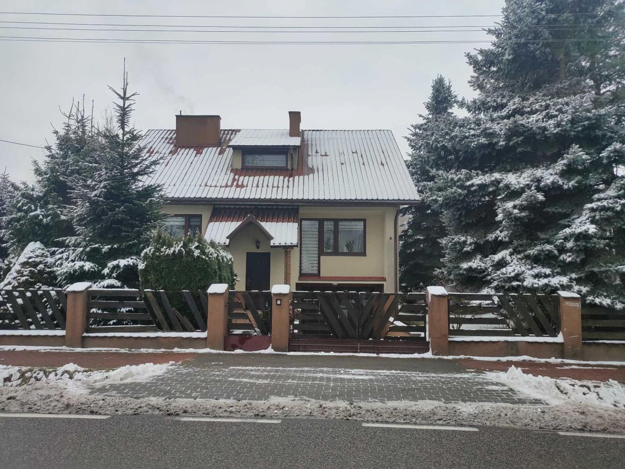 dom wolnostojący, 3 pokoje Żdżary. Zdjęcie 1