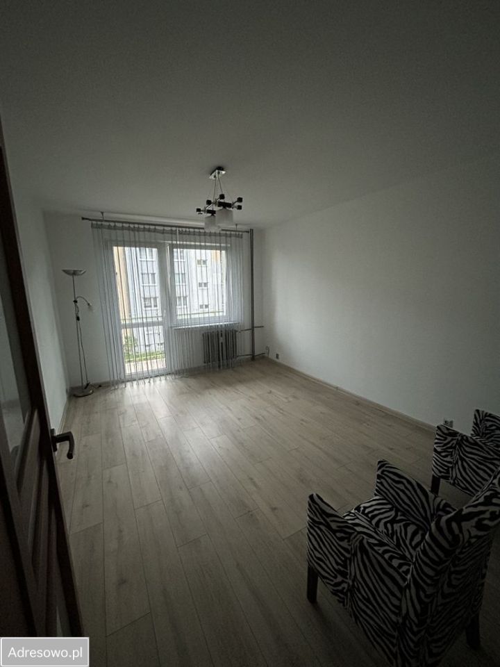 Mieszkanie 3-pokojowe Jarocin, os. Osiedle Konstytucji 3 Maja