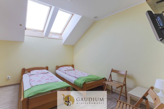 dom wolnostojący, 15 pokoi Rewa. Zdjęcie 7