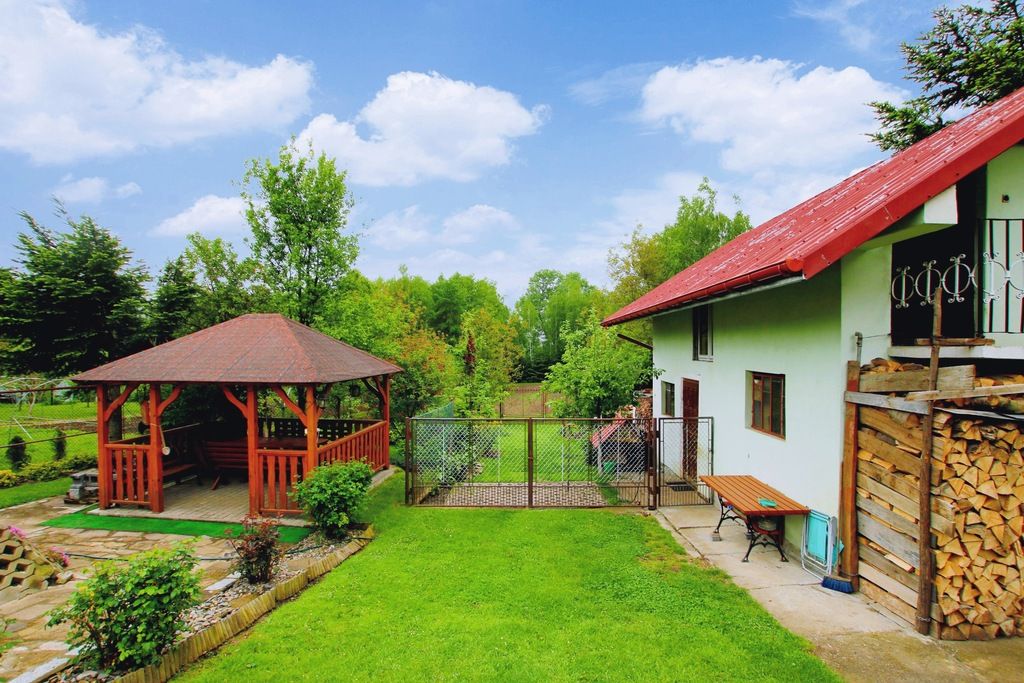 dom wolnostojący, 4 pokoje Rożubowice. Zdjęcie 3