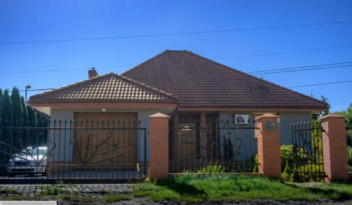 dom wolnostojący, 3 pokoje Przyłęki, ul. Młoda