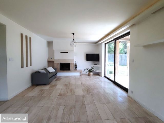 dom wolnostojący, 4 pokoje Łoś, ul. Prażmowska. Zdjęcie 1