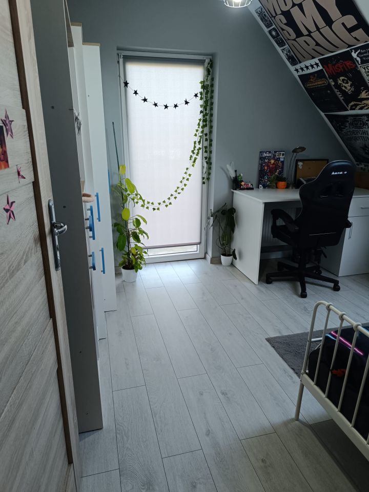 dom wolnostojący, 5 pokoi Byków, ul. Wiśniowa. Zdjęcie 26