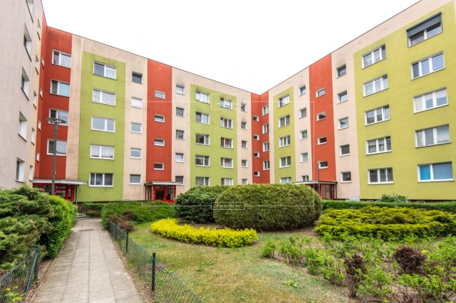Mieszkanie 3-pokojowe Poznań Nowe Miasto, ul. Aleksandra Gabszewicza. Zdjęcie 1