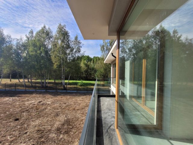 dom wolnostojący, 5 pokoi Złotokłos. Zdjęcie 21