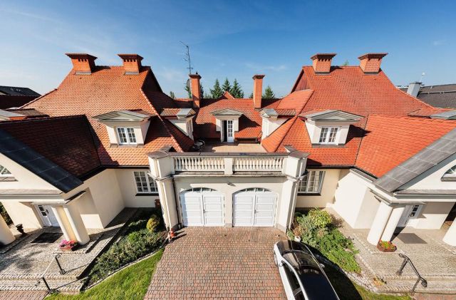 Hotel/pensjonat Plewiska, ul. Grunwaldzka. Zdjęcie 1