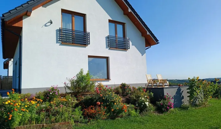 dom wolnostojący, 4 pokoje Żerkowice, ul. Wichrowa