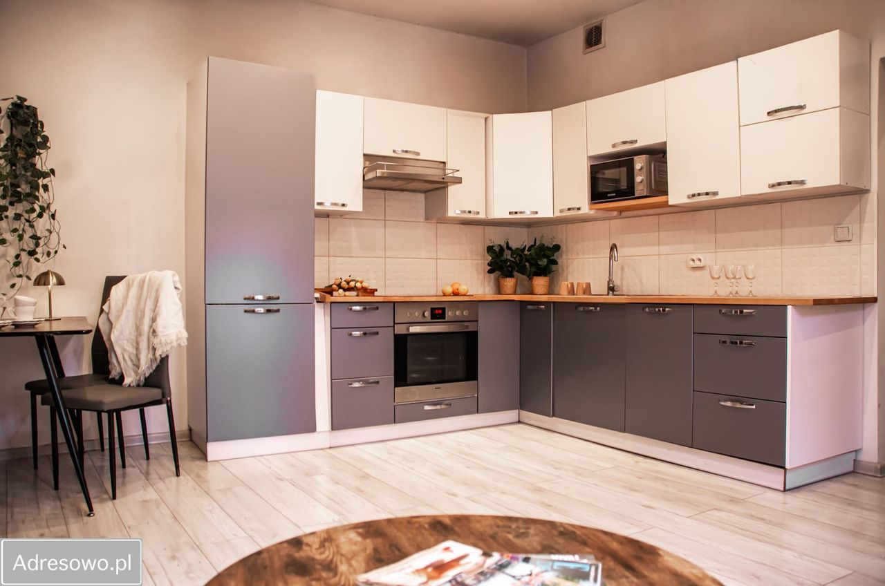 Mieszkanie 3-pokojowe Katowice Śródmieście, ul. Stanisława Moniuszki. Zdjęcie 2