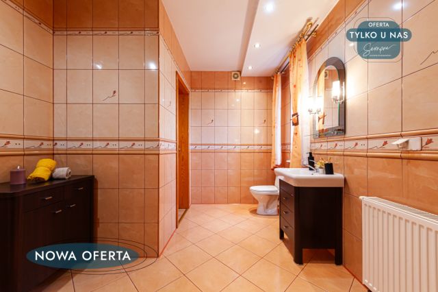 dom wolnostojący, 5 pokoi Bełchatów, ul. Wielkopolska. Zdjęcie 16