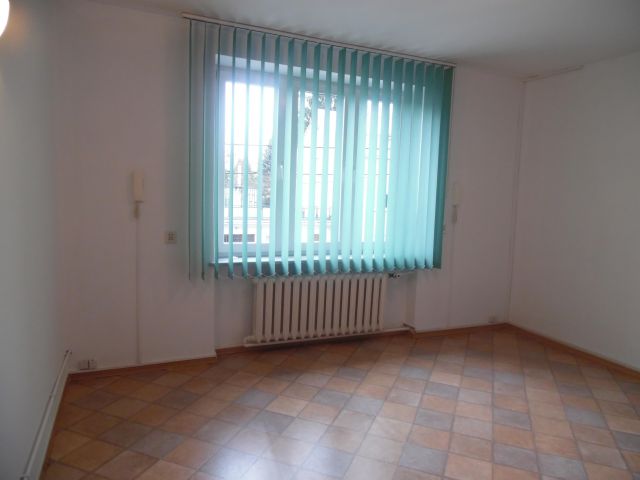 Biuro Warszawa Mokotów, ul. Wernyhory. Zdjęcie 1