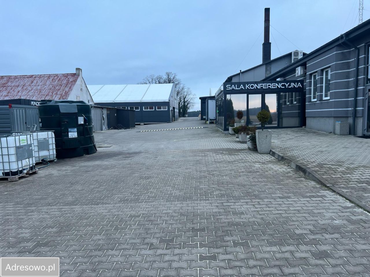 Hala/magazyn Ligota. Zdjęcie 3