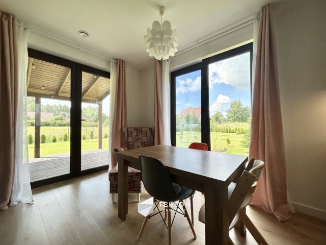 dom wolnostojący, 5 pokoi Winiec. Zdjęcie 32