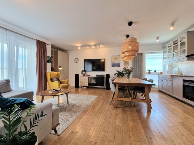 Mieszkanie 3-pokojowe Gdynia Mały Kack, ul. Wielkopolska. Zdjęcie 1