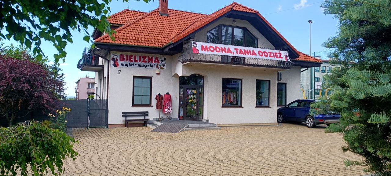 dom wolnostojący, 12 pokoi Kozy Centrum, ul. Krakowska