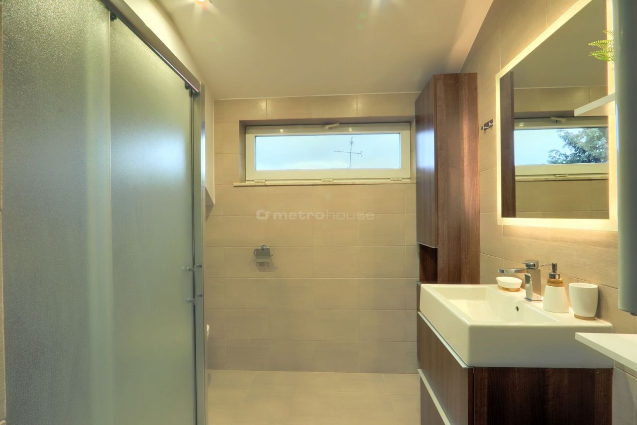 dom wolnostojący, 4 pokoje Zgierz. Zdjęcie 15