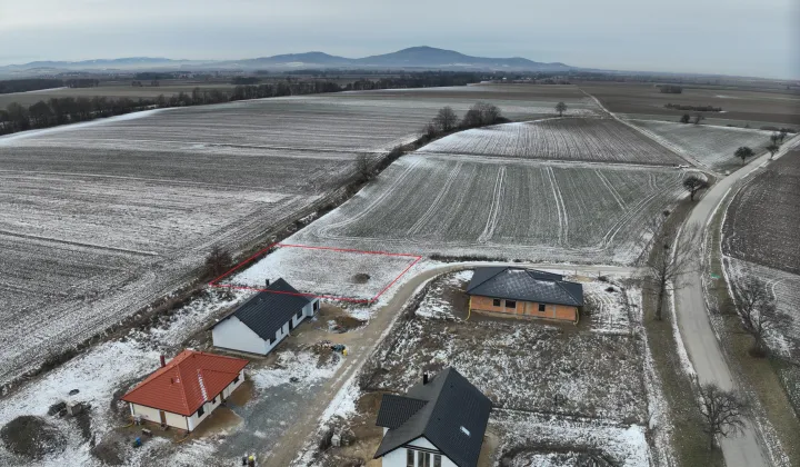 Działka budowlana Tyniec nad Ślęzą, ul. Urocza