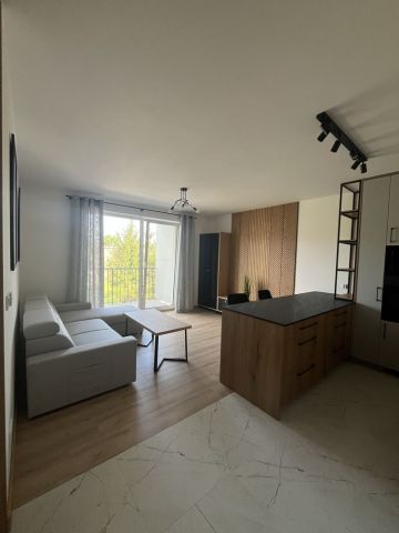 Mieszkanie 2-pokojowe Andrychów, ul. Żwirki i Wigury. Zdjęcie 1