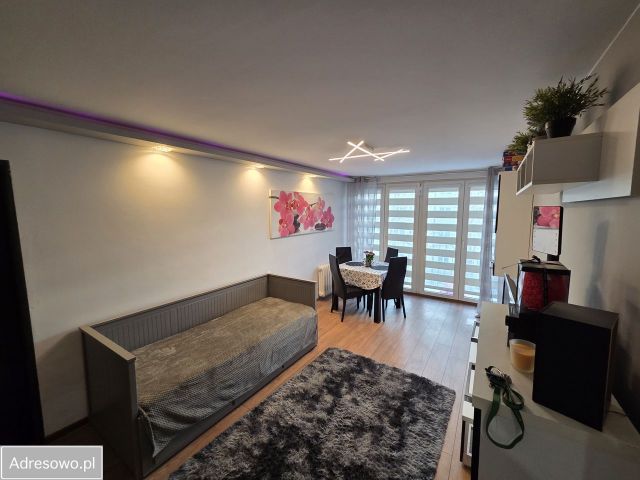 Mieszkanie 3-pokojowe Łódź Górna, ul. Bolesława Leśmiana. Zdjęcie 1