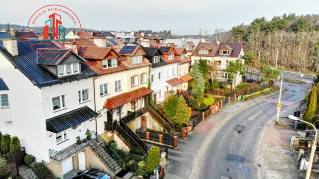 bliźniak, 6 pokoi Gdynia Dąbrowa, ul. Poziomkowa. Zdjęcie 1