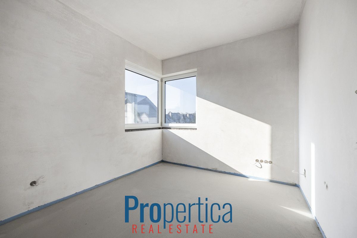 dom wolnostojący, 5 pokoi Stanisławów Pierwszy. Zdjęcie 8