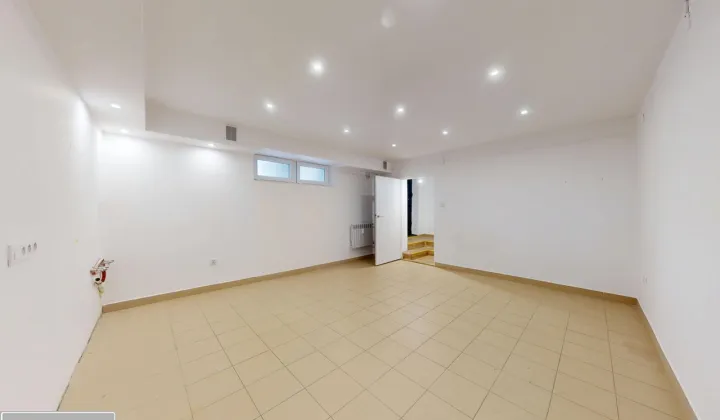 Lokal Tarnobrzeg, ul. Konfederacji Dzikowskiej