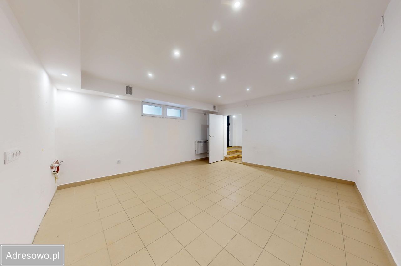 Lokal Tarnobrzeg, ul. Konfederacji Dzikowskiej. Zdjęcie 1