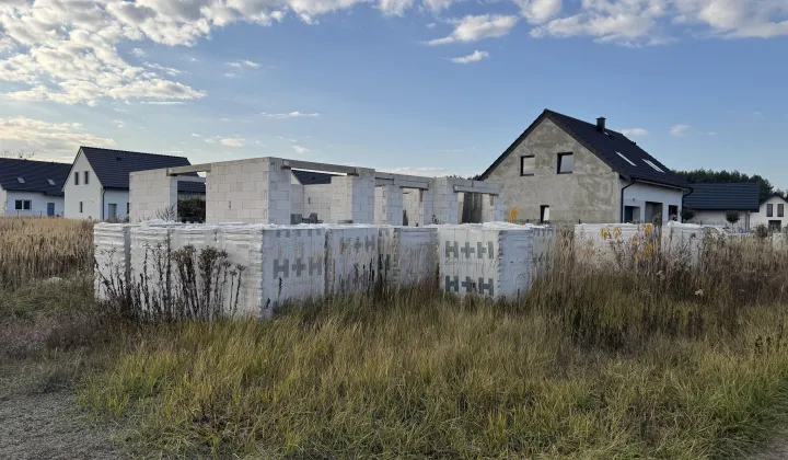 dom wolnostojący, 4 pokoje Dziuplina, ul. Piękna