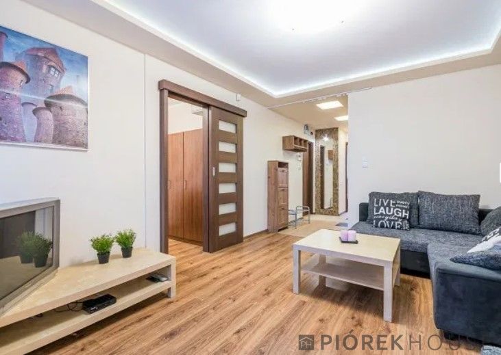 Mieszkanie 3-pokojowe Warszawa Włochy, al. Dwudziestolatków. Zdjęcie 3