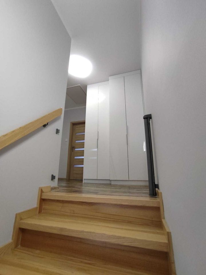 Mieszkanie 3-pokojowe Zielona Góra. Zdjęcie 3