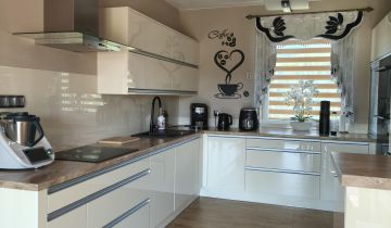 dom wolnostojący, 5 pokoi Wawrzka