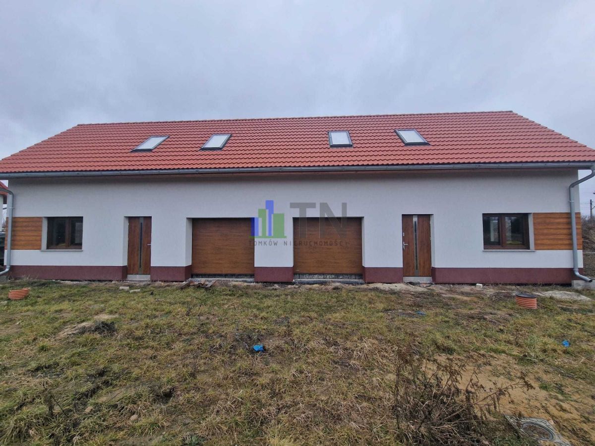 bliźniak, 3 pokoje Jelcz-Laskowice. Zdjęcie 2