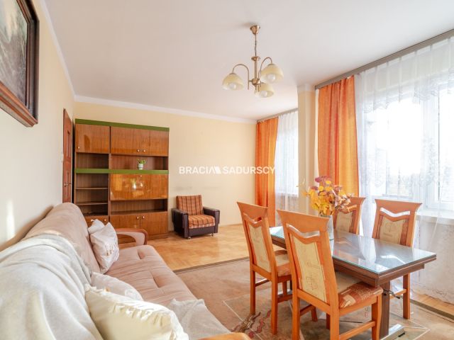 Mieszkanie 3-pokojowe Kraków Czyżyny, os. Dywizjonu 303. Zdjęcie 3