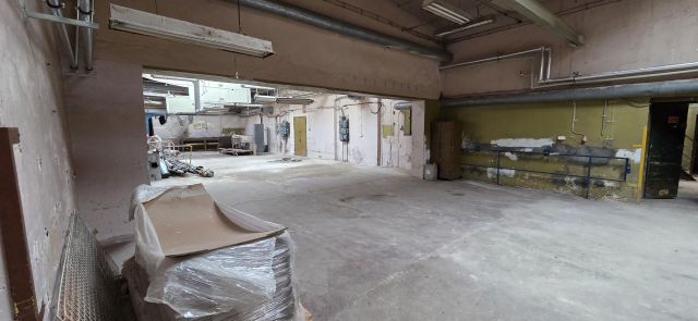 Hala/magazyn Łódź Bałuty, ul. Zygmunta Sierakowskiego. Zdjęcie 1