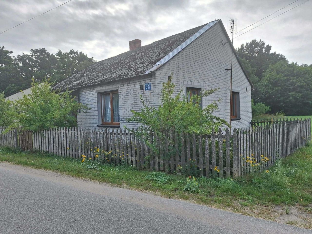 dom wolnostojący, 3 pokoje Podebłocie. Zdjęcie 1