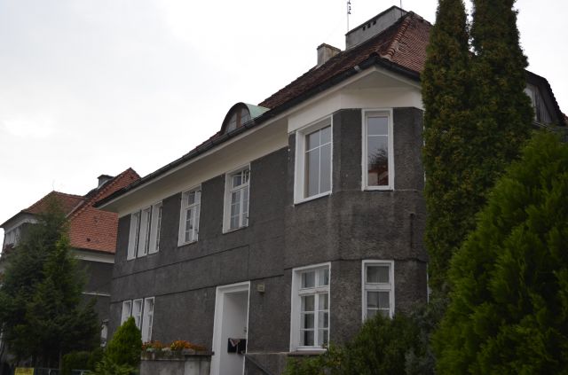 dom wolnostojący, 4 pokoje Nysa, ul. Żwirki i Wigury. Zdjęcie 1