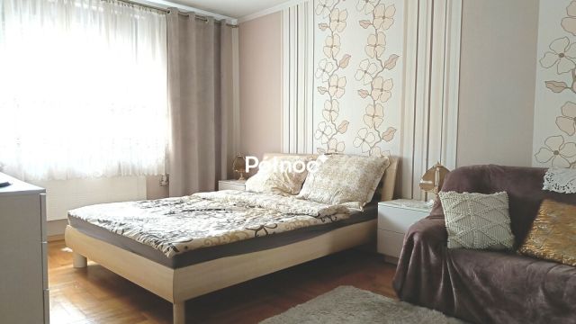 dom wolnostojący, 5 pokoi Bolesławiec, ul. Czerwonych Maków. Zdjęcie 6