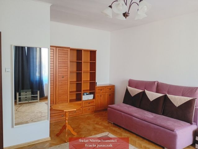 Mieszkanie 1-pokojowe Oleśnica. Zdjęcie 1